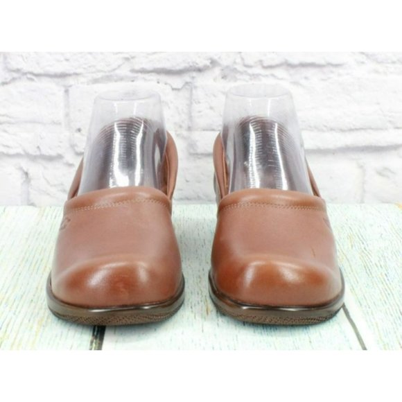 SoftWalk Brown Leather Slip On Comfort Cushioned Loafer Shoes Size 7.5 N - Picture 4 of 9